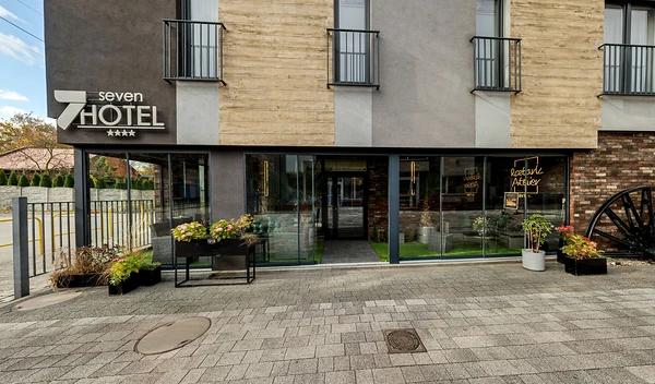 Booking - Hotel Seven Bytom - Bytom - zdjęcie 8